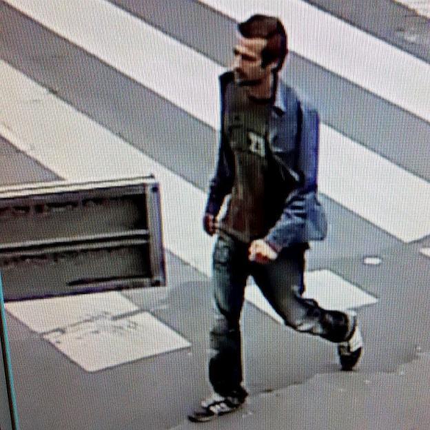 Podejrzany o kradzież łańcuszków. Ktoś go rozpoznaje?