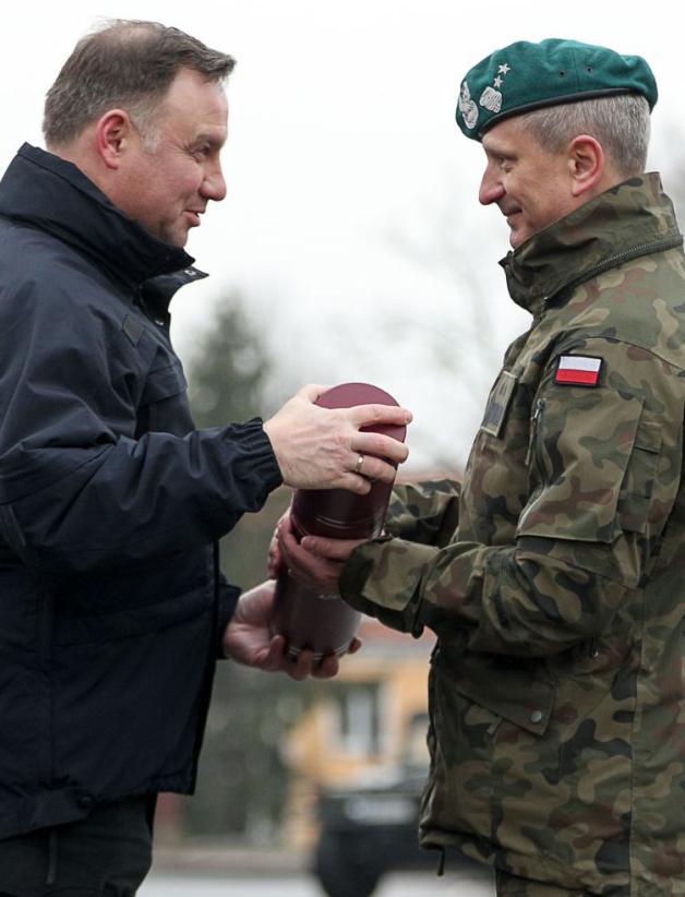 Koniec manewrów Anakonda 18. Prezydent na podsumowaniu ćwiczeń NATO w Dowództwie Wielonarodowej Dywizji w Elblągu