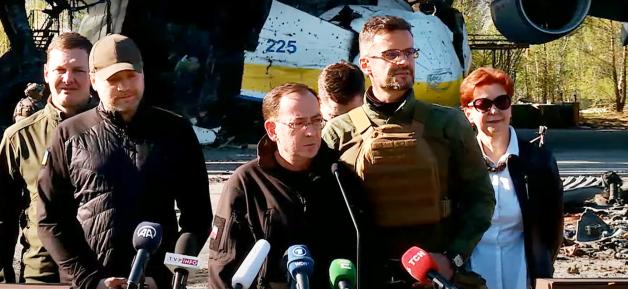 Minister Mariusz Kamiński w Hostomlu: Ta wojna to walka dobra ze złem. Wizyta ministrów spraw wewnętrznych Polski, Litwy, Łotwy i Estonii w Ukrainie